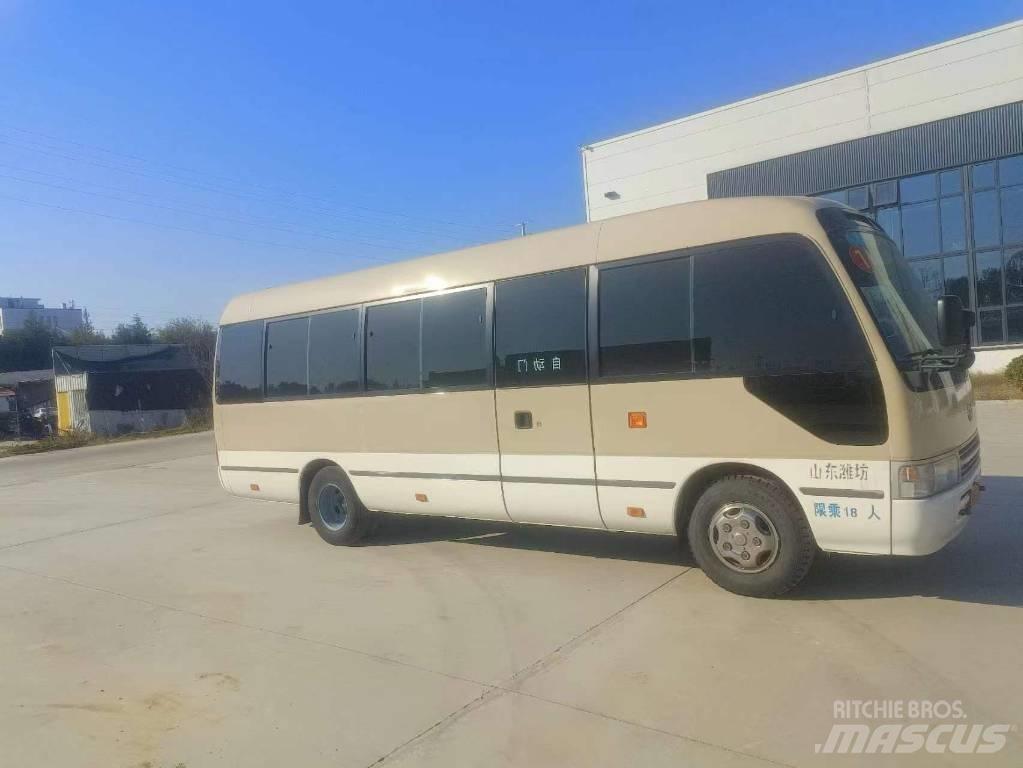 Toyota Coaster Bus حافلة صغيرة