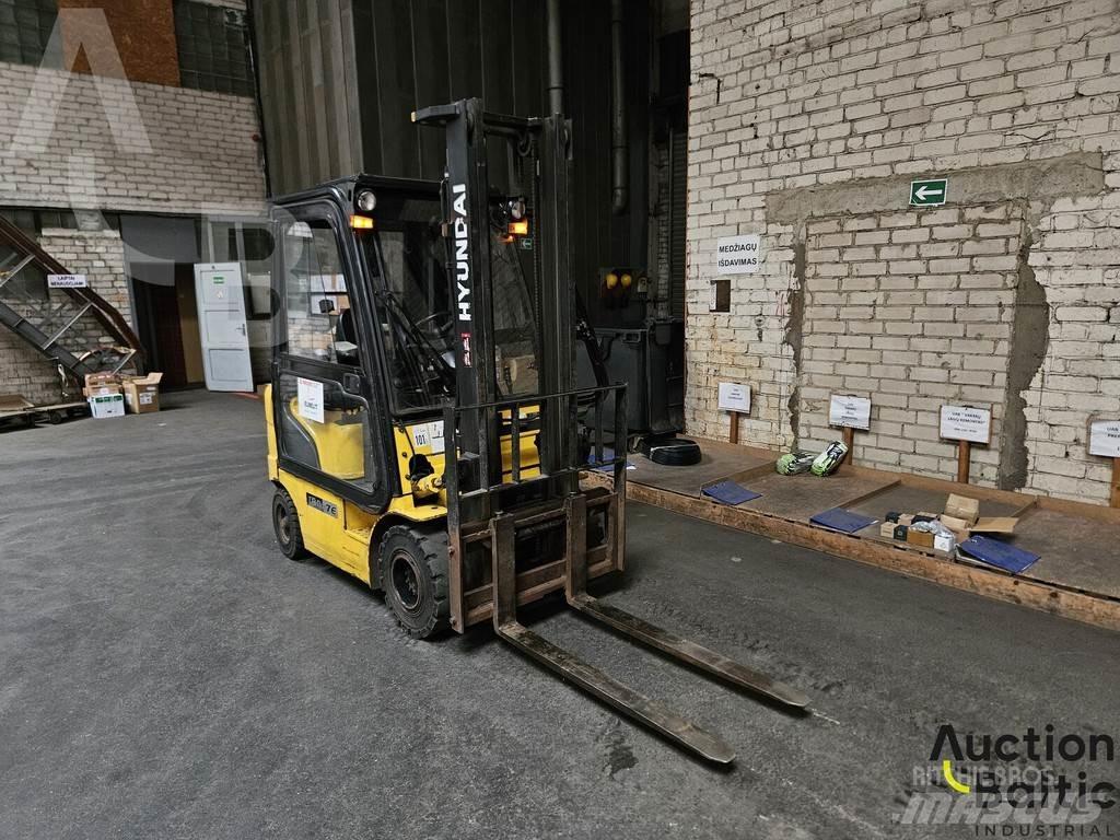 Hyundai 18D-7E شاحنات الديزل