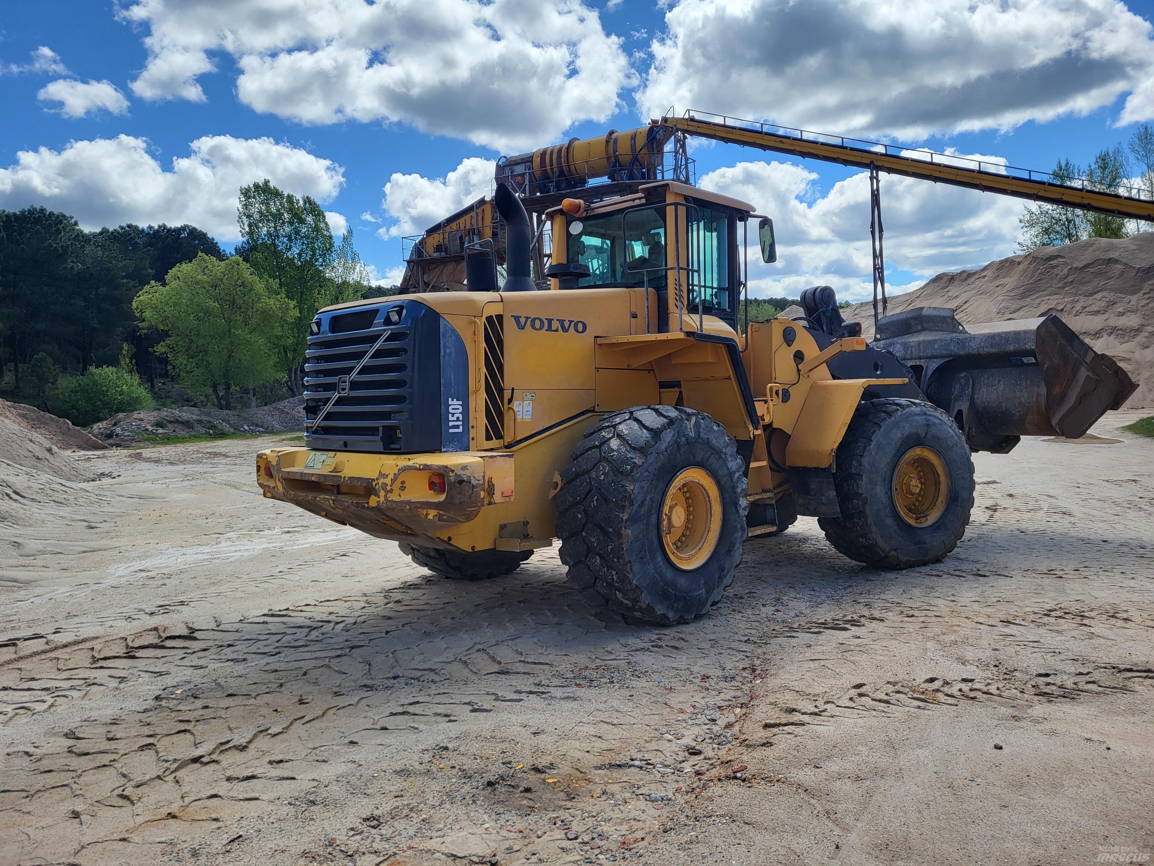 Volvo L150f لوادر بعجل