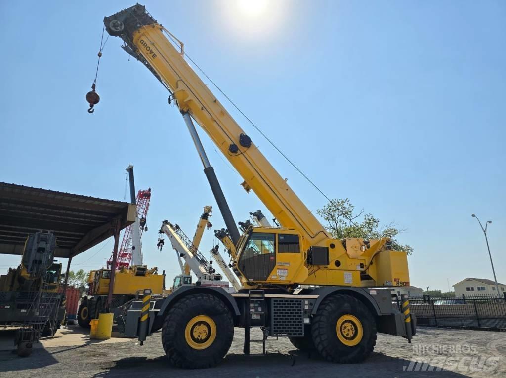 Grove RT 890 E رافعات الطرق الوعرة