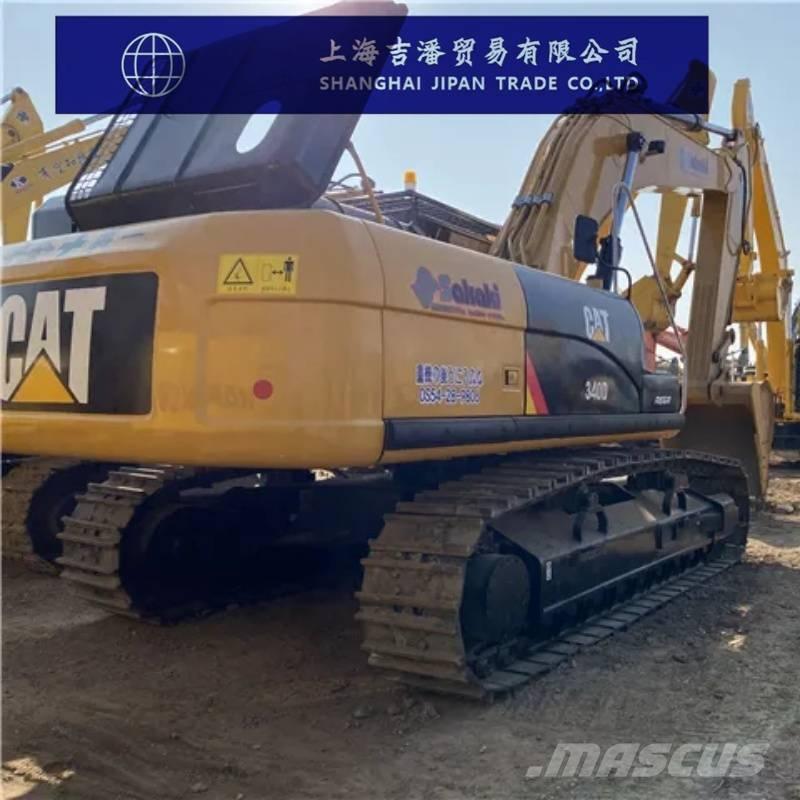 CAT 340 D حفارات زحافة