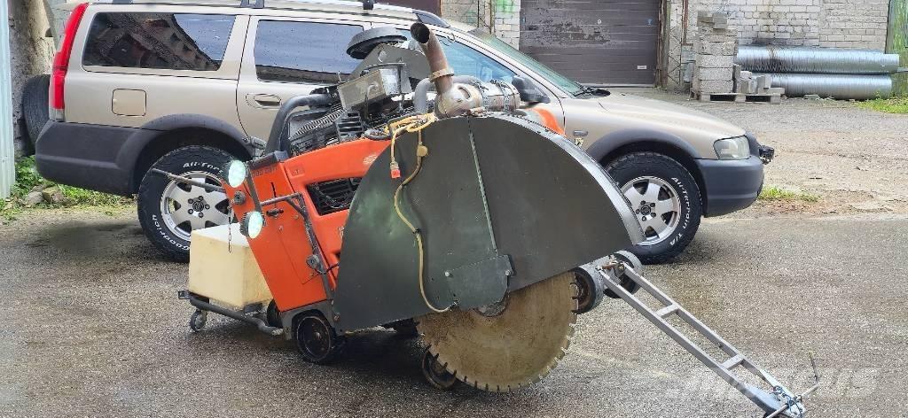 Husqvarna fs7000 ماكينات حفر خنادق