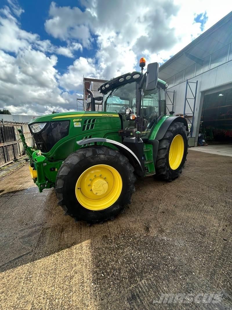 John Deere 6145R الجرارات