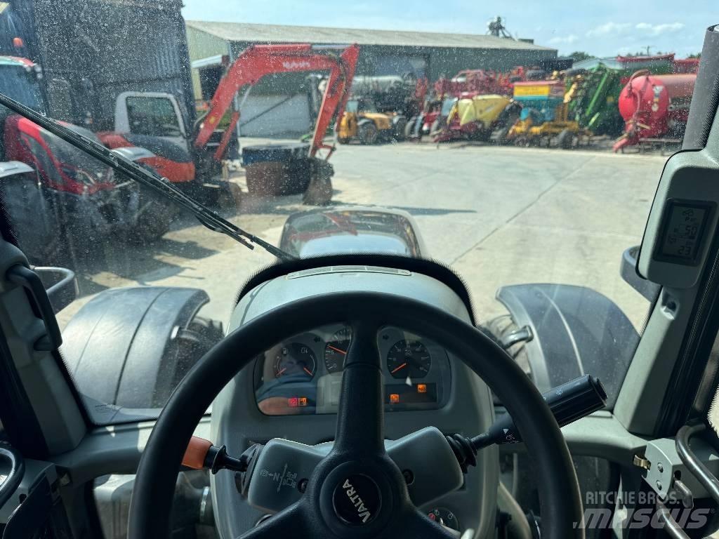 Valtra T163 Direct الجرارات