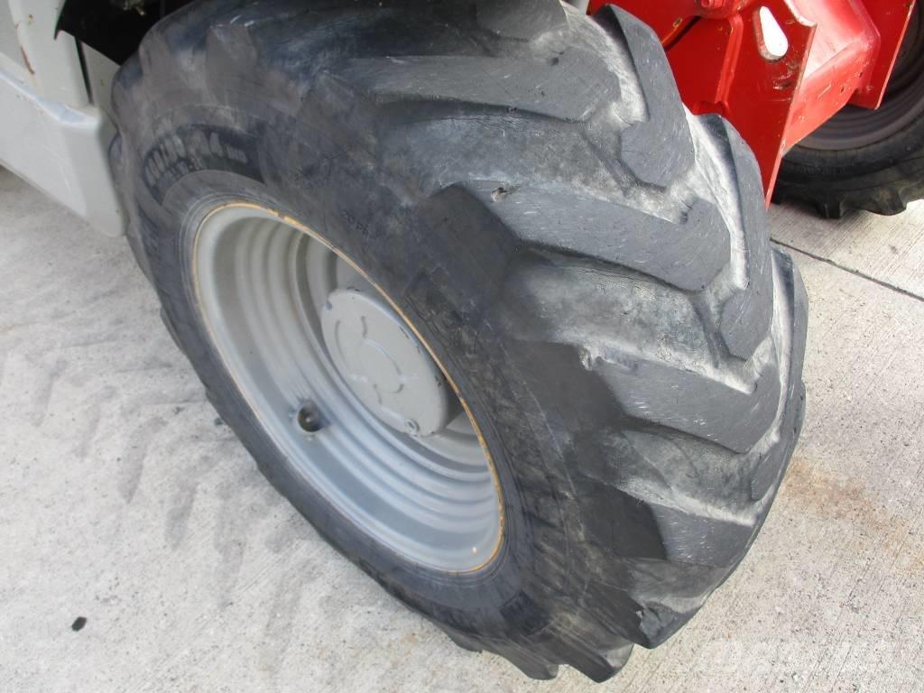 JCB 535-95 LLMC مناولات متداخلة