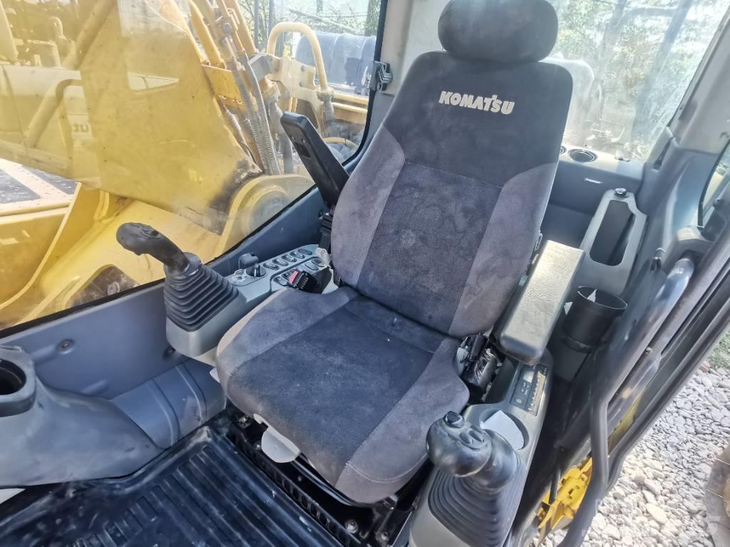 Komatsu PC 360 LC-10 حفارات زحافة