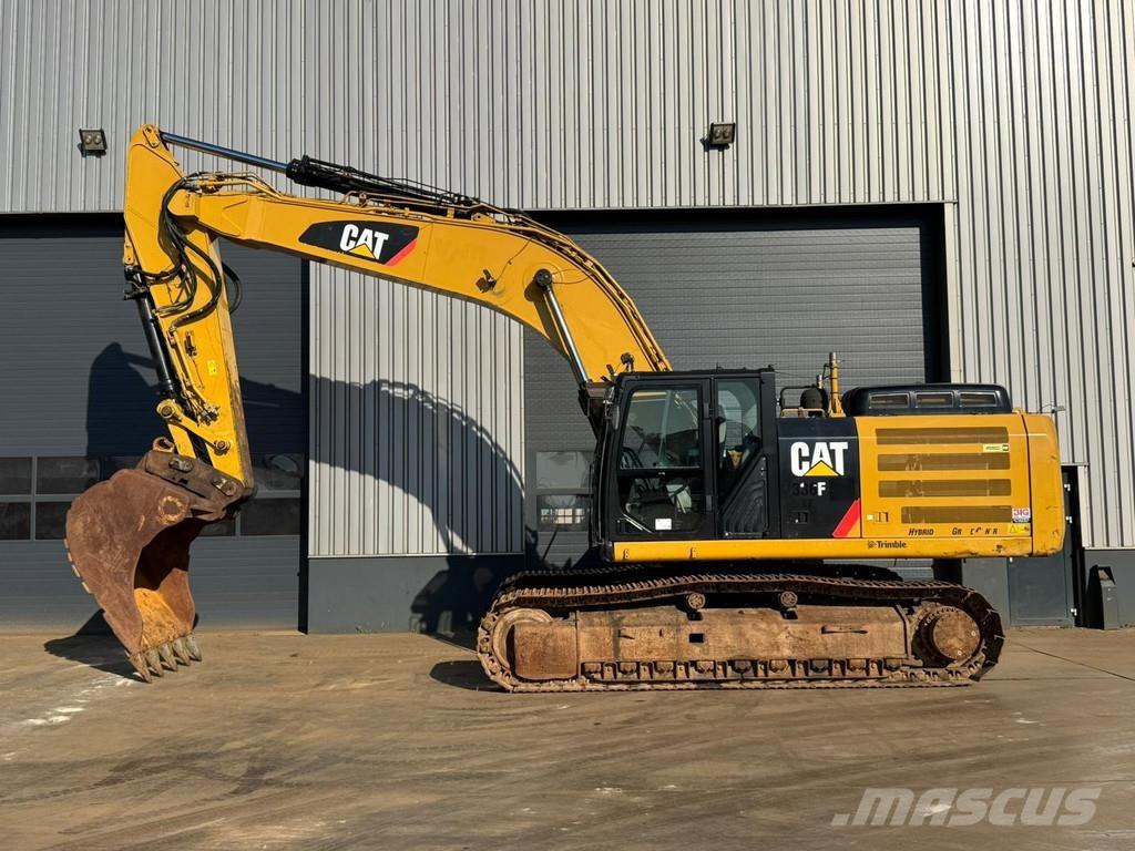 CAT 336FL XE حفارات زحافة