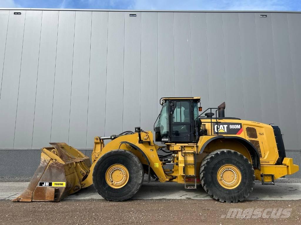 CAT 980 M لوادر بعجل