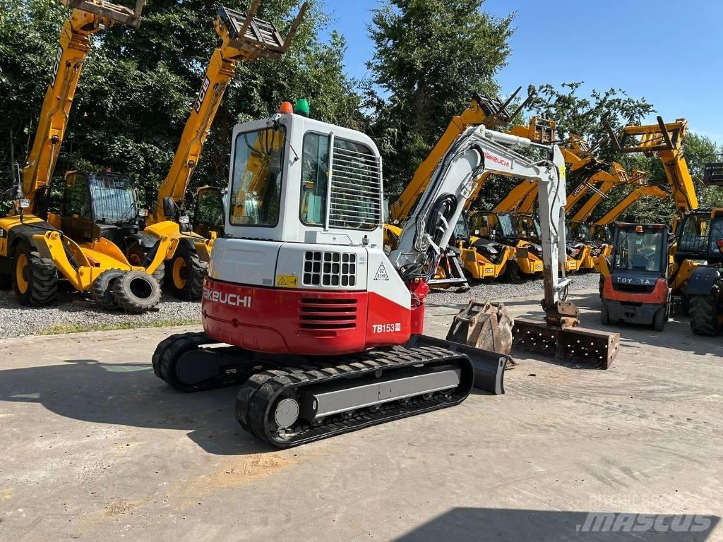 Takeuchi TB 153 FR حفارات وسط 7 طن - 12 طن