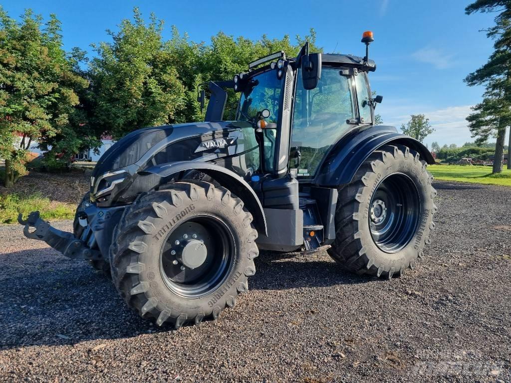 Valtra T175D الجرارات