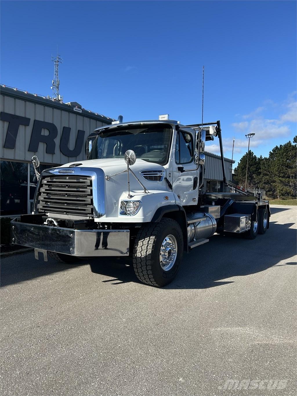 Freightliner 114 SD شاحنات قابلة للفك