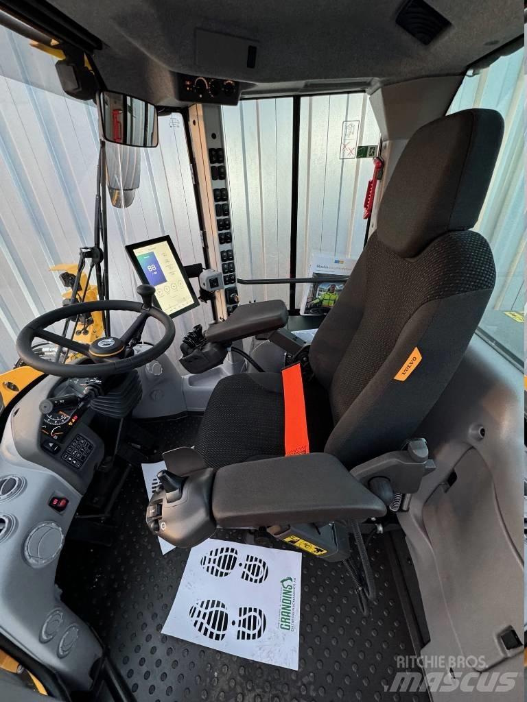 Volvo L 70 H لوادر بعجل