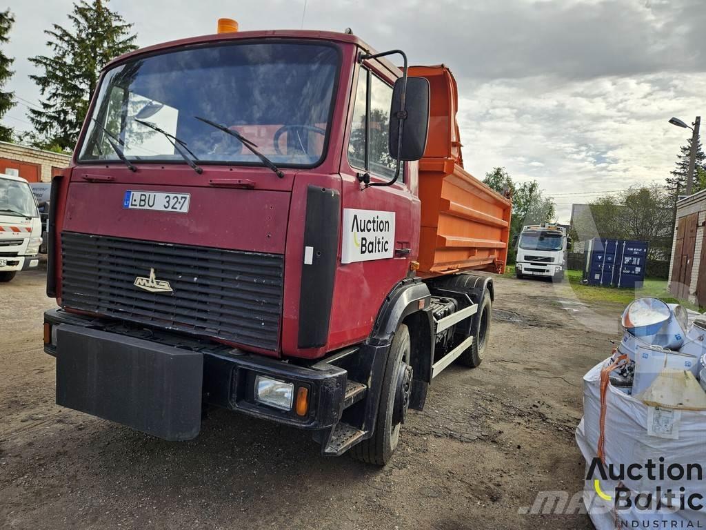 MAZ 555131 شاحنات قلابة