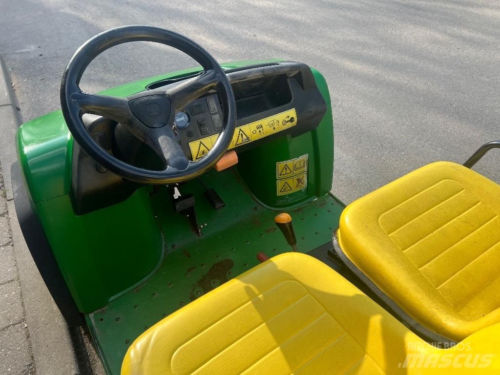 John Deere Gator CX ماكينات منفعة عامة