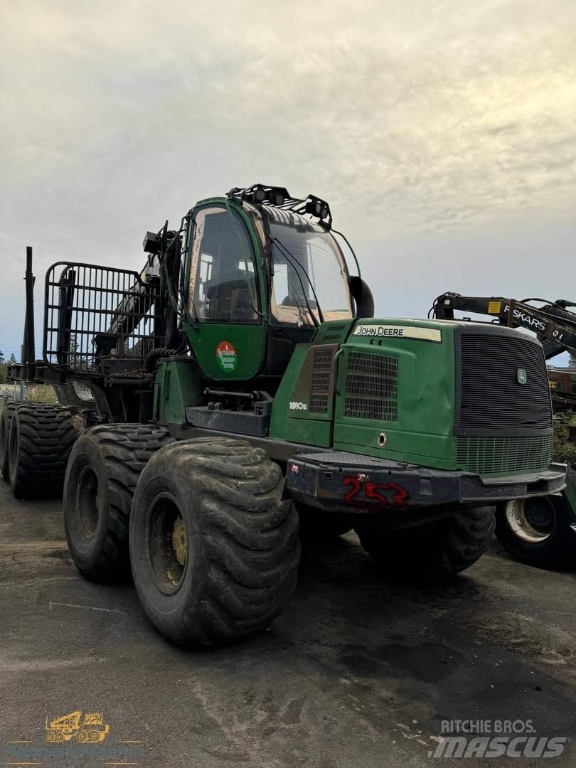 John Deere 1910E شاحنات