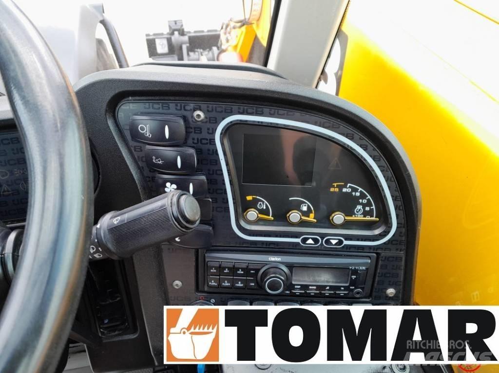 JCB 525-56 AGRI PLUS معدات مناولة لأغراض الزراعة
