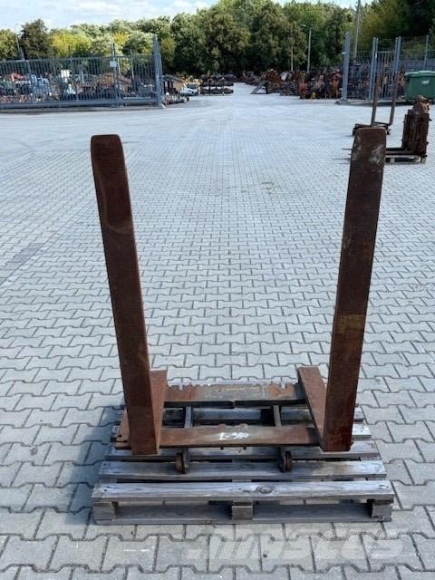 Volvo USED FORKS شوكات