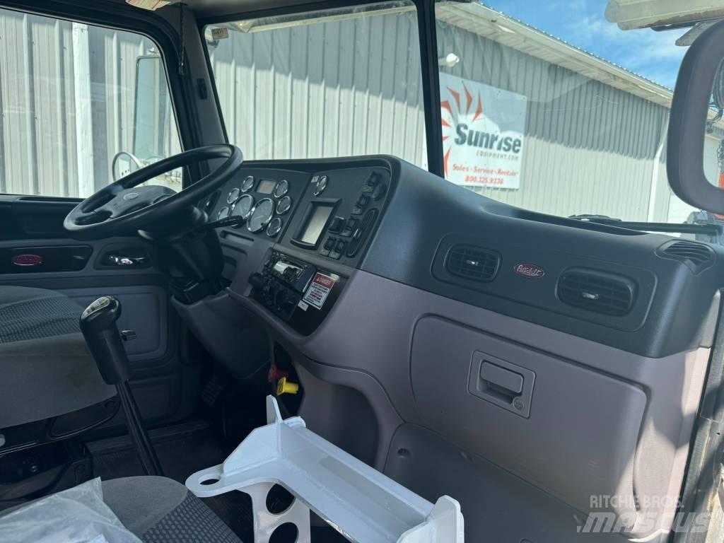 Elliott 40142 رافعات مجنزرة