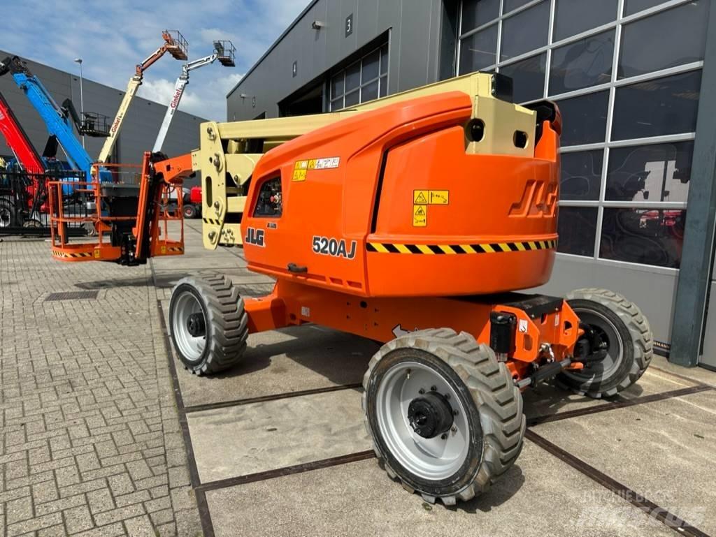 JLG 520 AJ رافعات سلة مفصلية