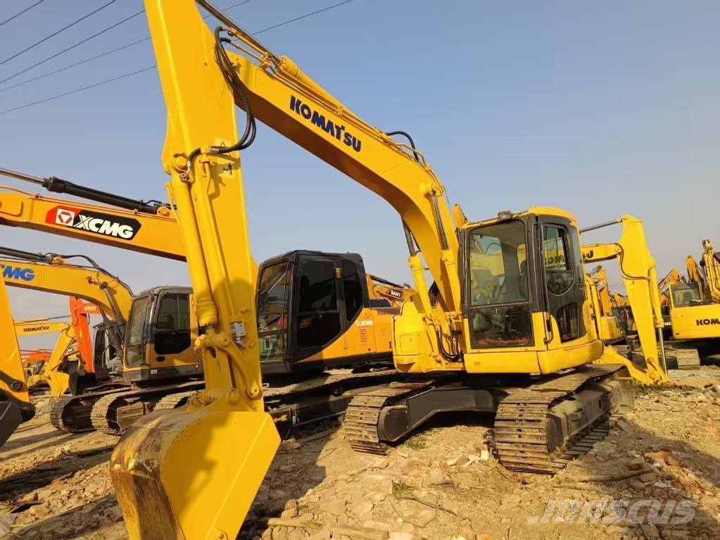 Komatsu PC 138 حفارات زحافة