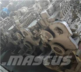 Cummins C220-20 محركات