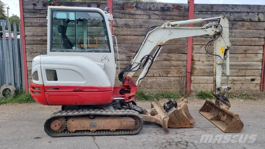 Takeuchi TB 230 حفارات صغيرة أقل من 7 طن (حفارات صغيرة)
