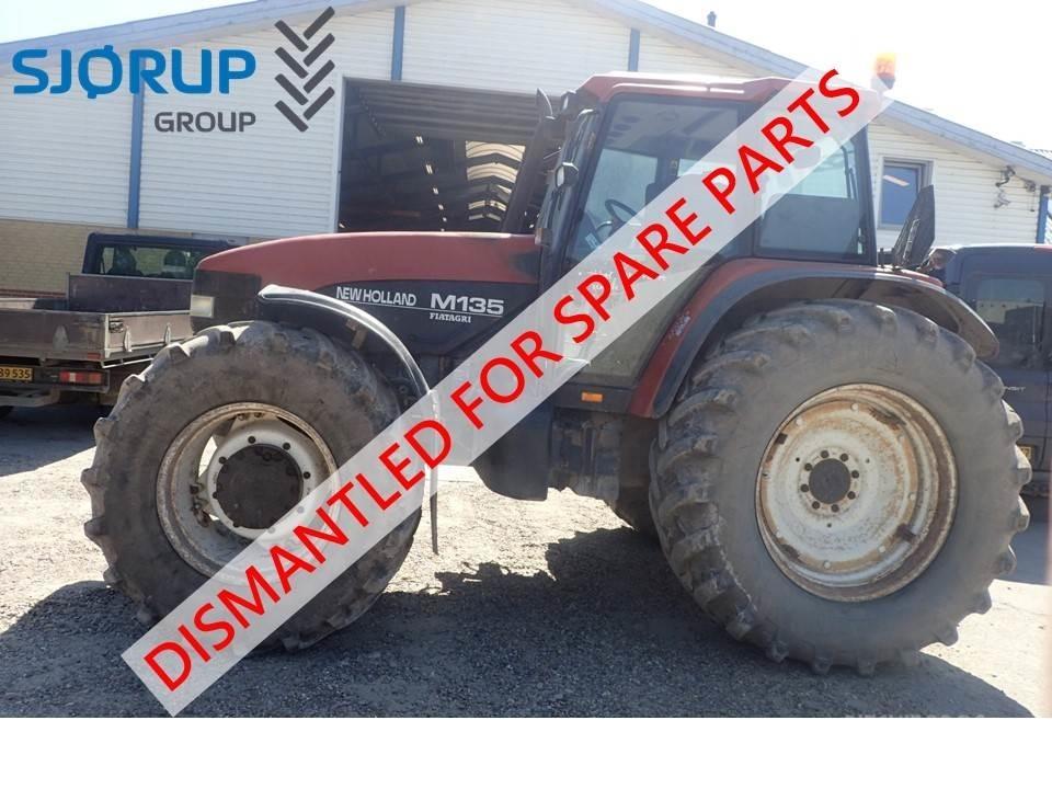 New Holland M135 الجرارات