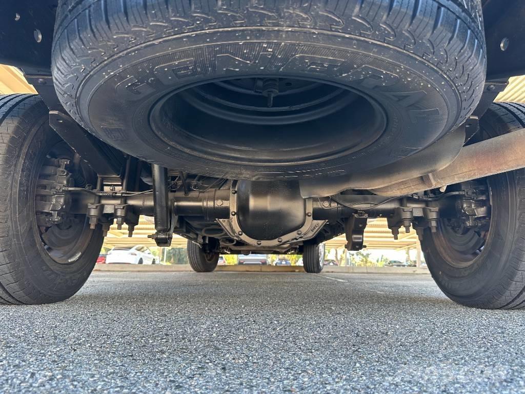 Ford F 350 شاحنات خفيفة/مفصلية الجوانب