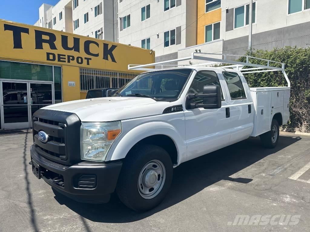 Ford F 350 شاحنات خفيفة/مفصلية الجوانب