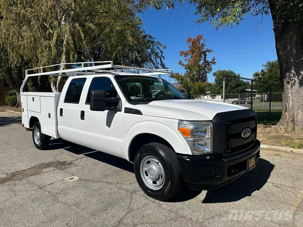 Ford F 350 شاحنات خفيفة/مفصلية الجوانب