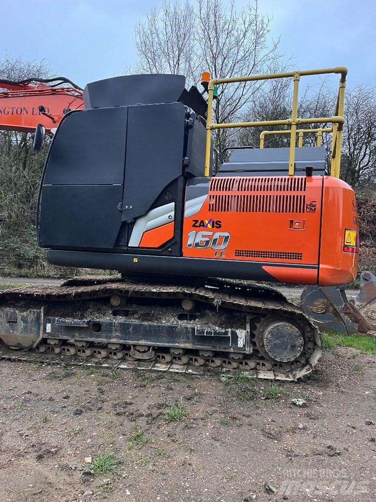 Hitachi ZX 160 LC-7 حفارات زحافة