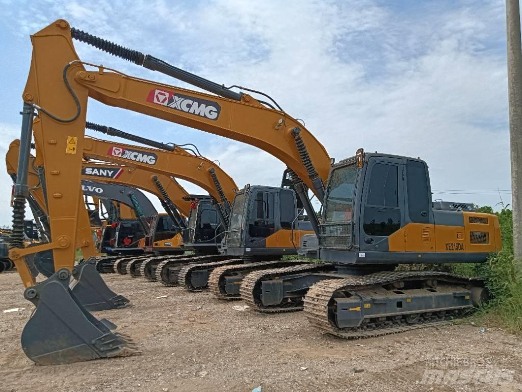 XCMG XE 215 DA حفارات زحافة