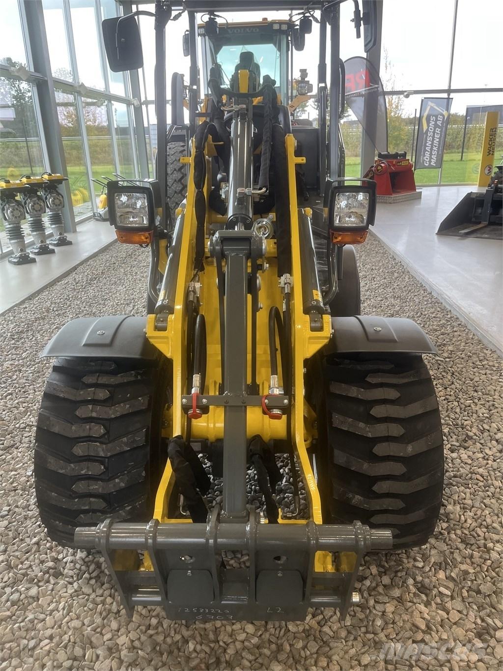 Wacker Neuson WL 25 لوادر بعجل