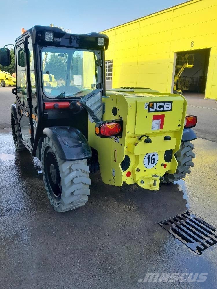 JCB 525-60 مناولات متداخلة