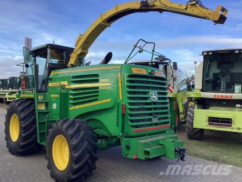 John Deere 7550i علافات ذاتية الدفع