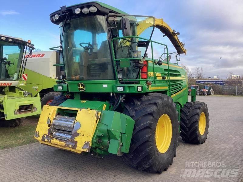 John Deere 7550i علافات ذاتية الدفع