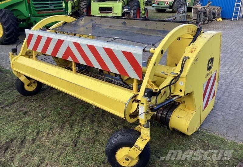 John Deere 7550i علافات ذاتية الدفع