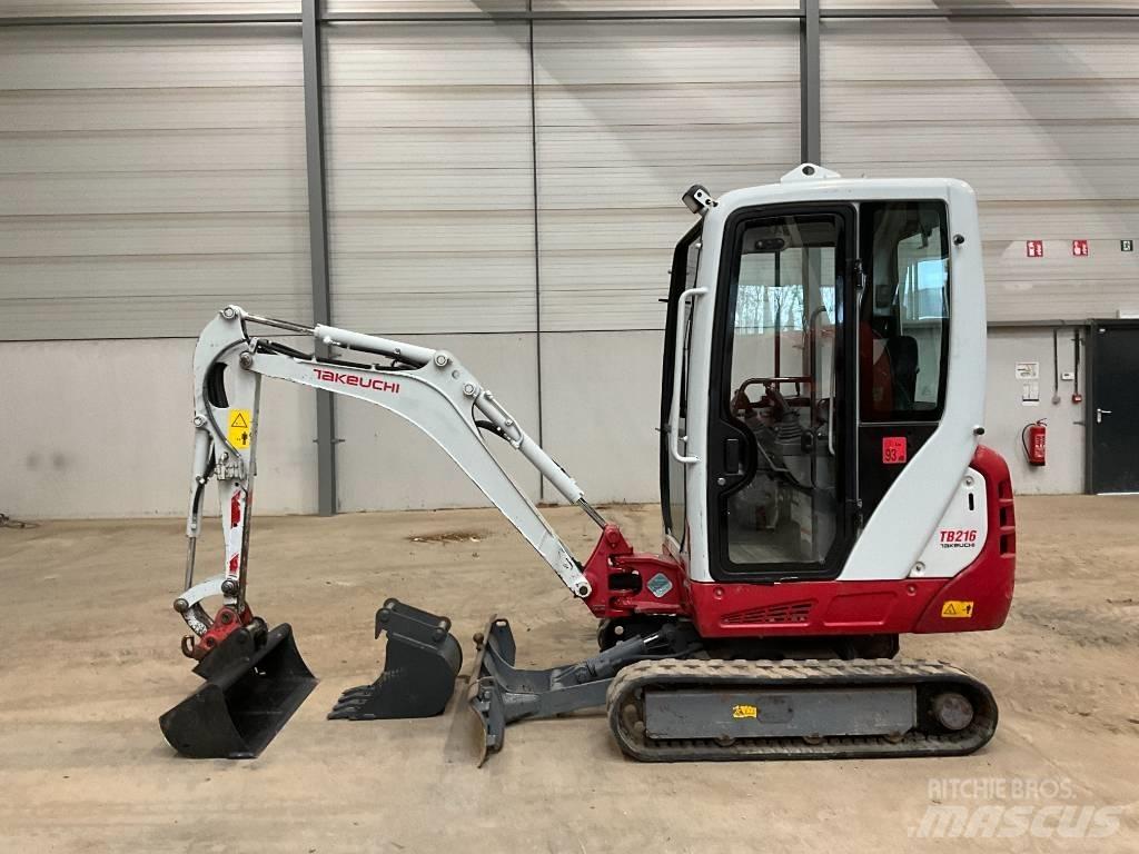 Takeuchi TB 216 حفارات صغيرة أقل من 7 طن (حفارات صغيرة)