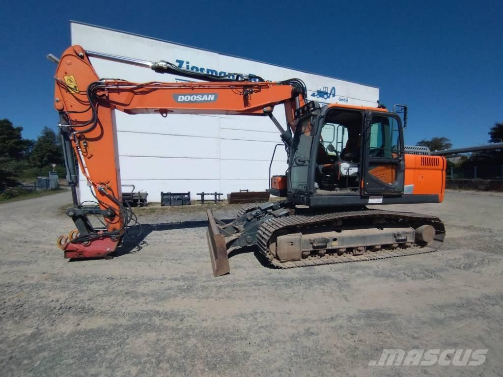 Develon DX 180 LC-5 حفارات زحافة