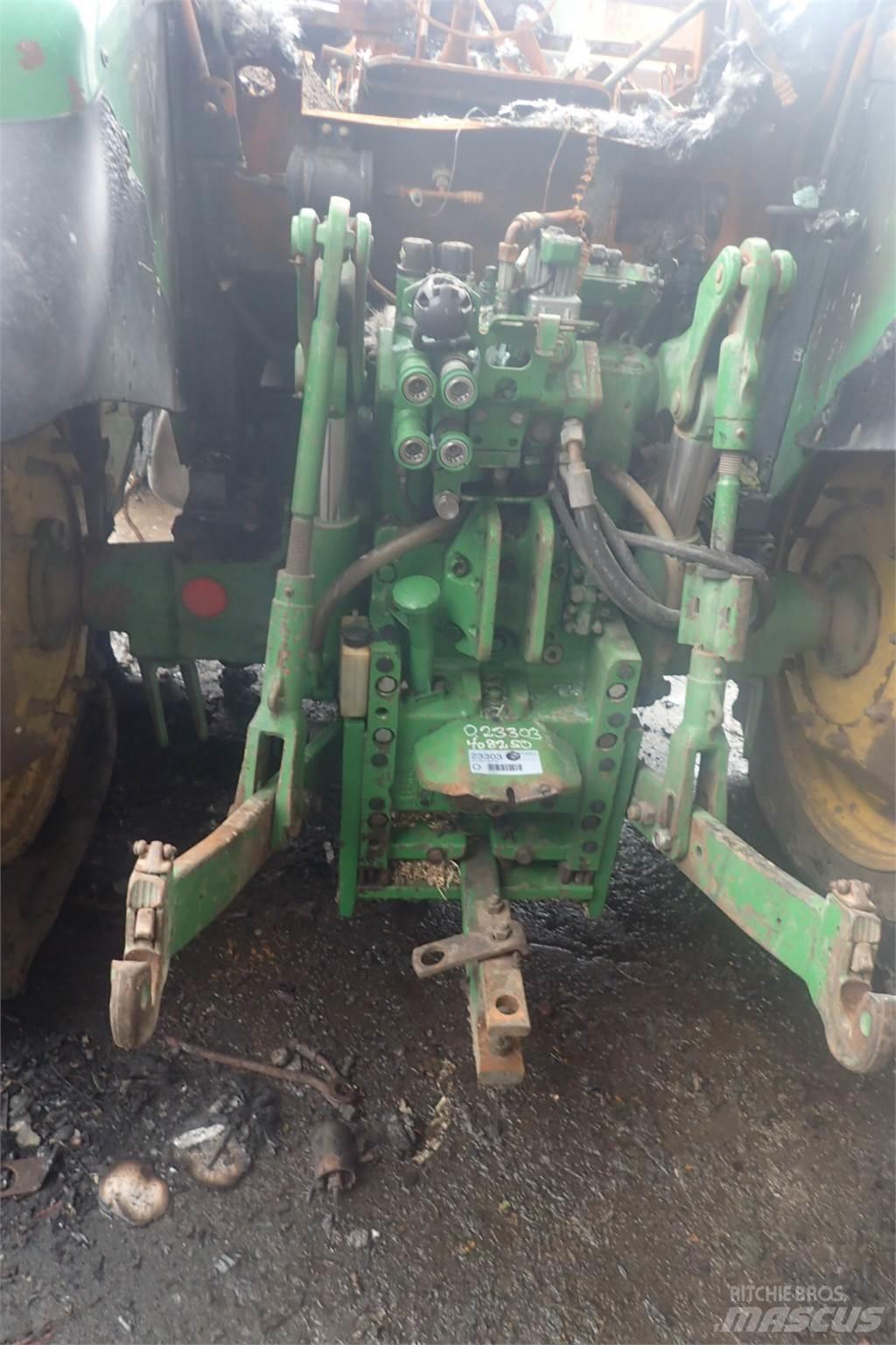 John Deere 6320 الجرارات