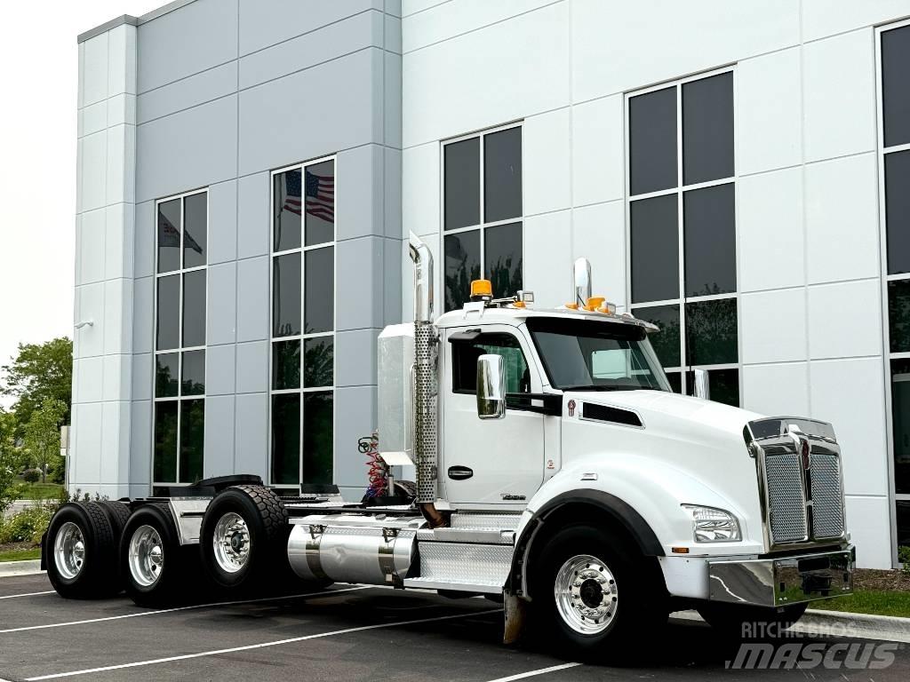 Kenworth T 880 وحدات الجر