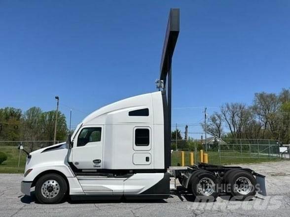 Kenworth T680 وحدات الجر