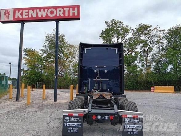 Kenworth T680 وحدات الجر