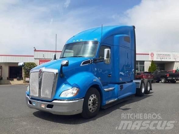 Kenworth T680 وحدات الجر