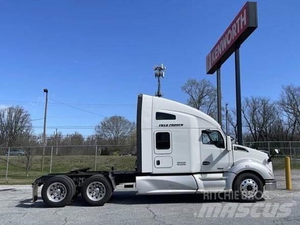 Kenworth T680 وحدات الجر