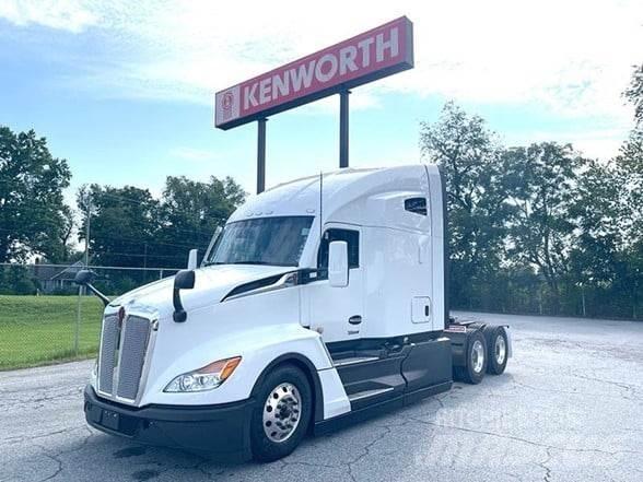 Kenworth T680 وحدات الجر