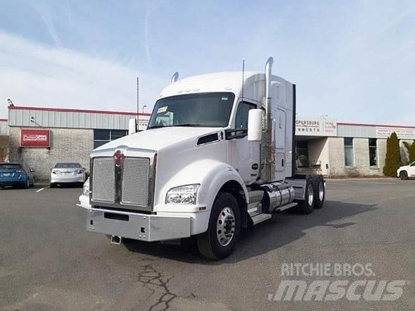 Kenworth T880 وحدات الجر