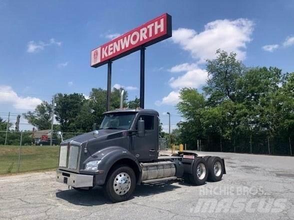 Kenworth T880 وحدات الجر