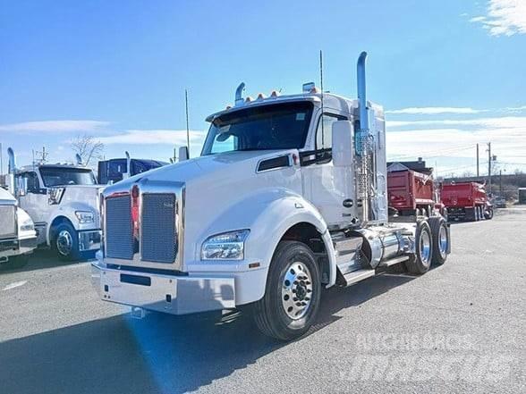 Kenworth T880 وحدات الجر