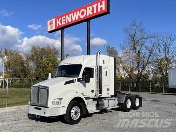 Kenworth T880 وحدات الجر